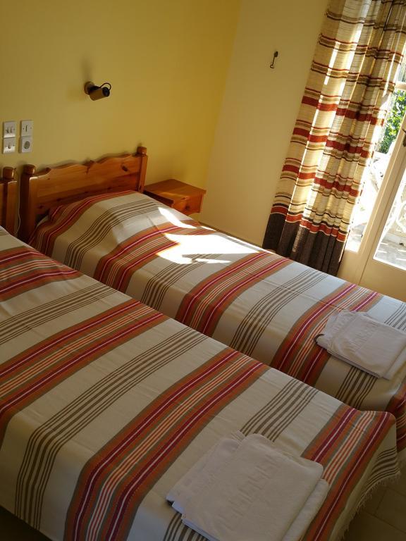 Guesthouse Karidia Skala Eresou Exterior photo
