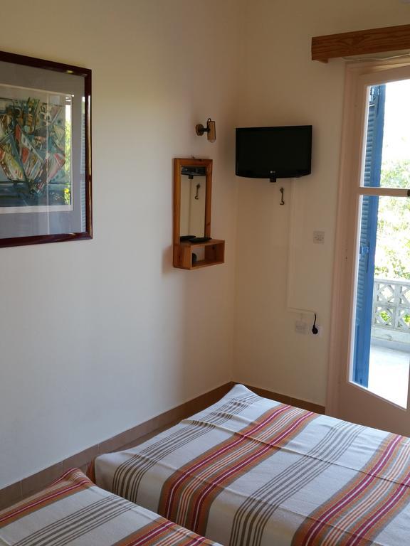 Guesthouse Karidia Skala Eresou Exterior photo